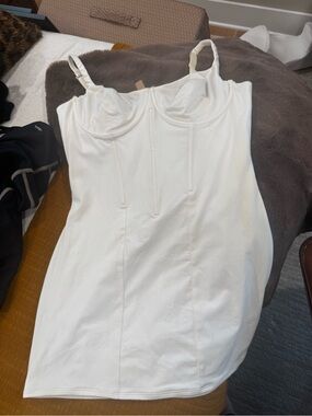 SKIMS Cream Sculpted Underwire bustier Slip